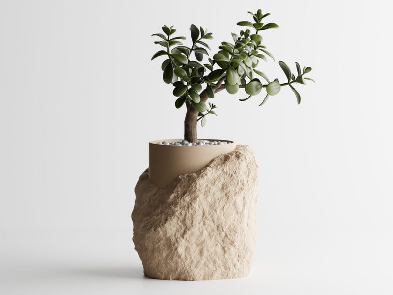 Eine halbverpackte 3D-gedruckte Vase mit Steinstruktur und moderner Ästhetik