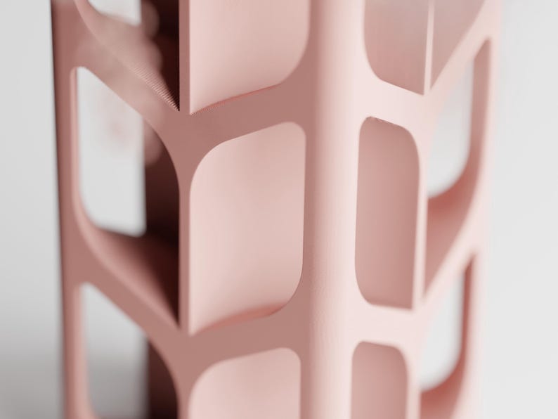 3D-gedruckte Vase mit geometrischem blattförmigem Ausschnittdesign
